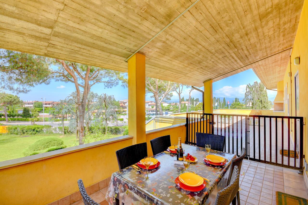Sirmione Beach Apartment מראה חיצוני תמונה