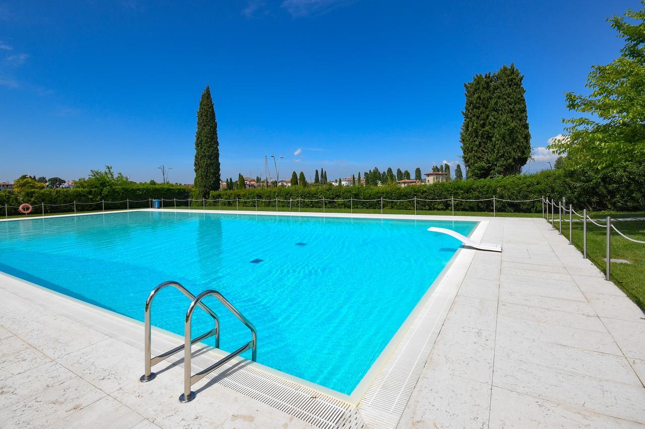 Sirmione Beach Apartment מראה חיצוני תמונה
