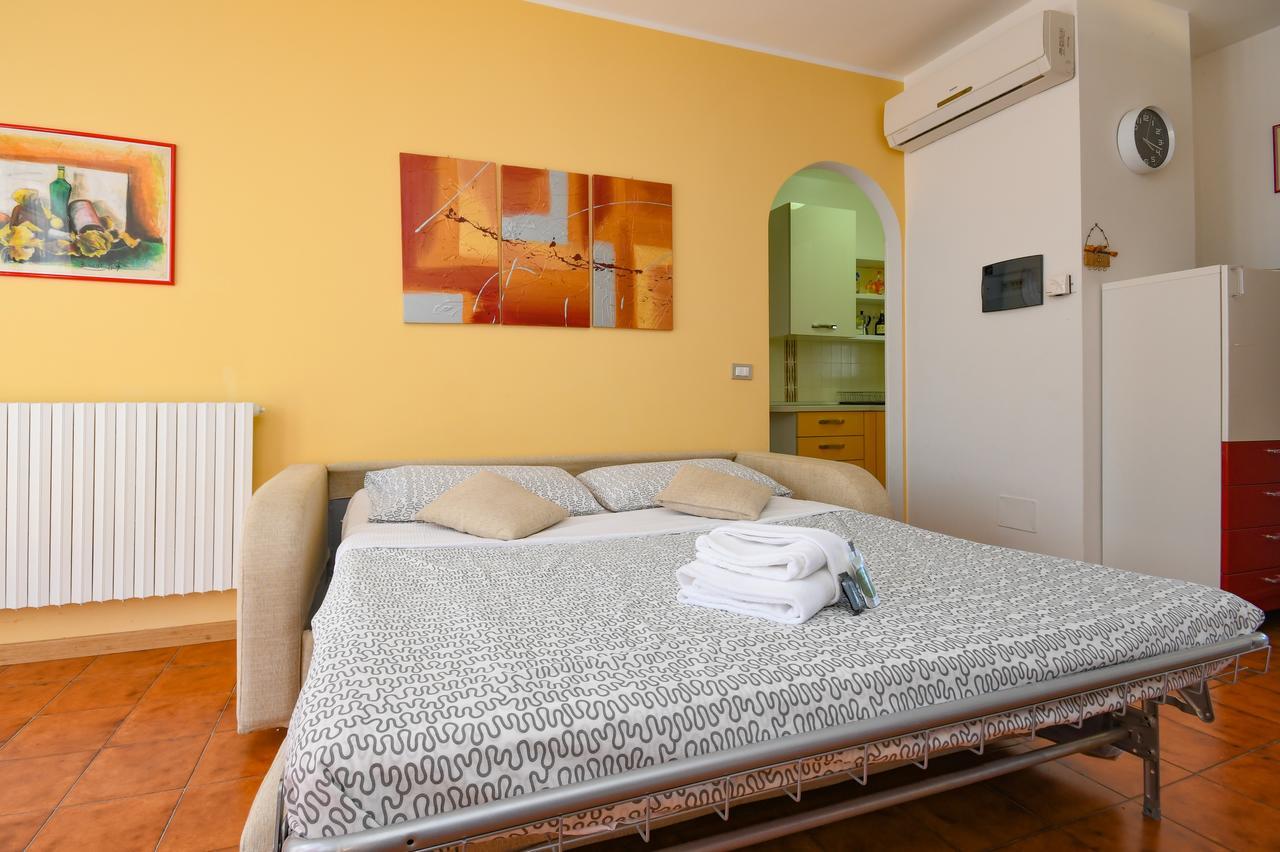 Sirmione Beach Apartment מראה חיצוני תמונה
